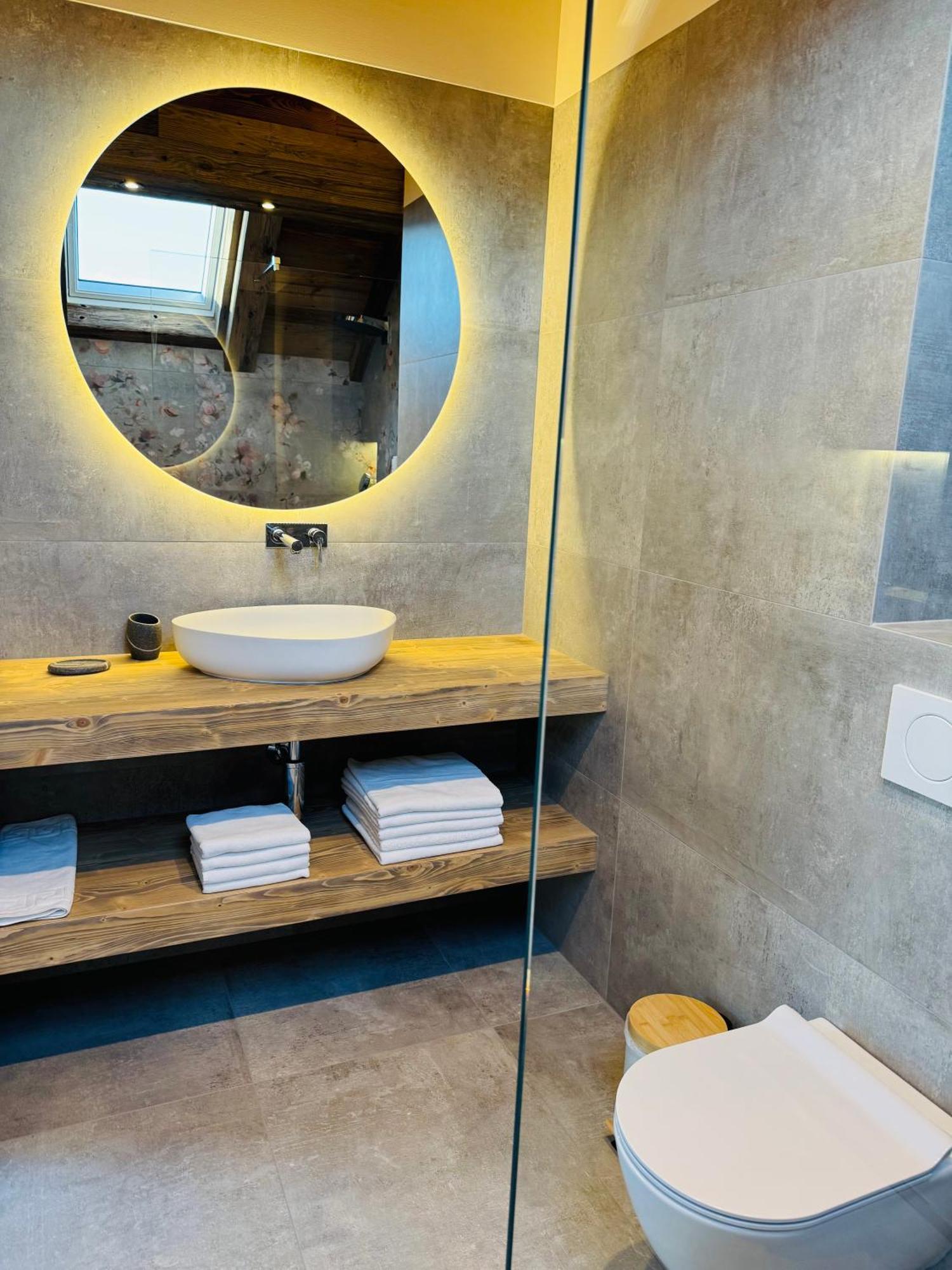 Vila Urbana Luxury Apartments Lesce  Εξωτερικό φωτογραφία