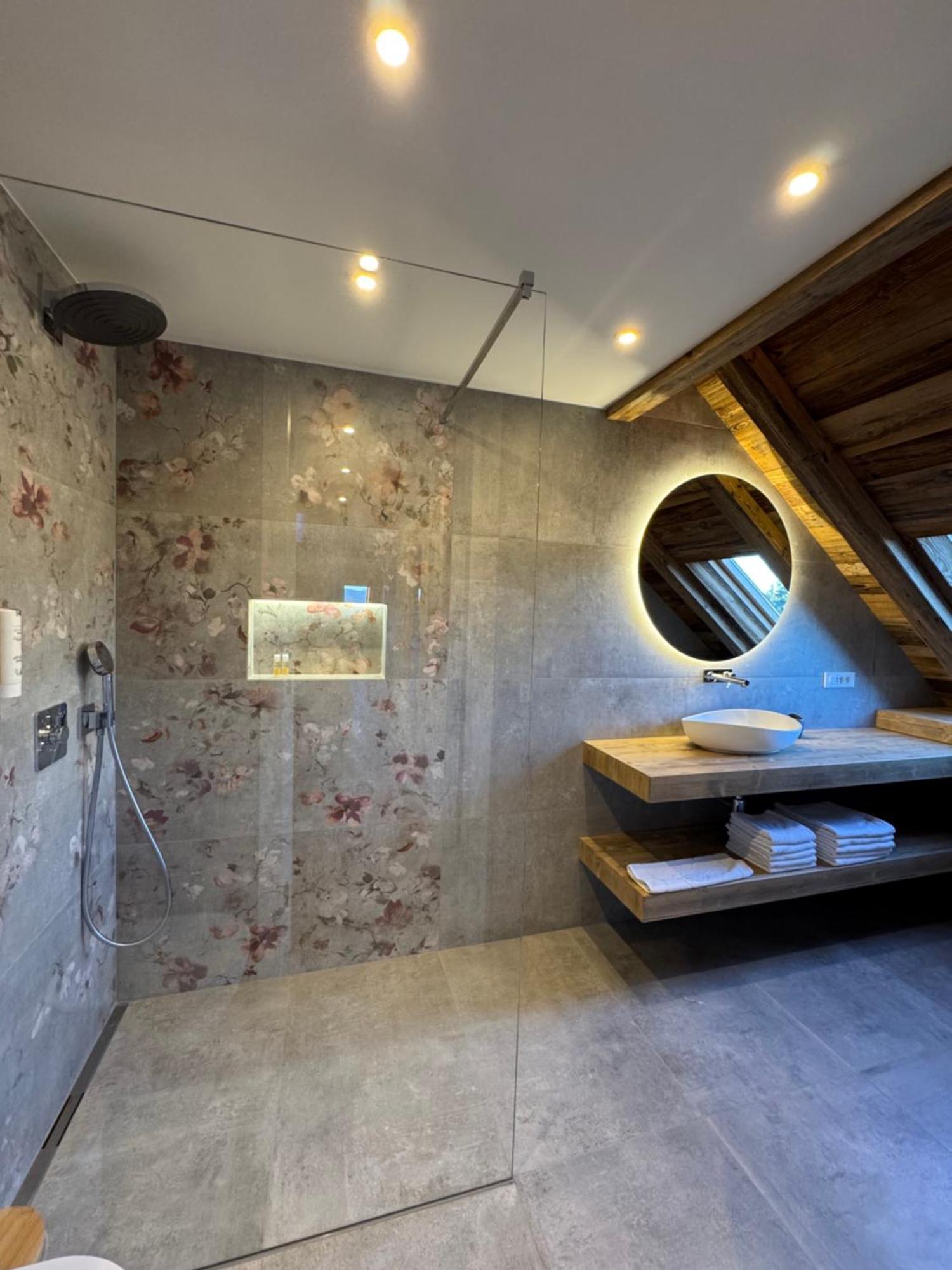 Vila Urbana Luxury Apartments Lesce  Εξωτερικό φωτογραφία